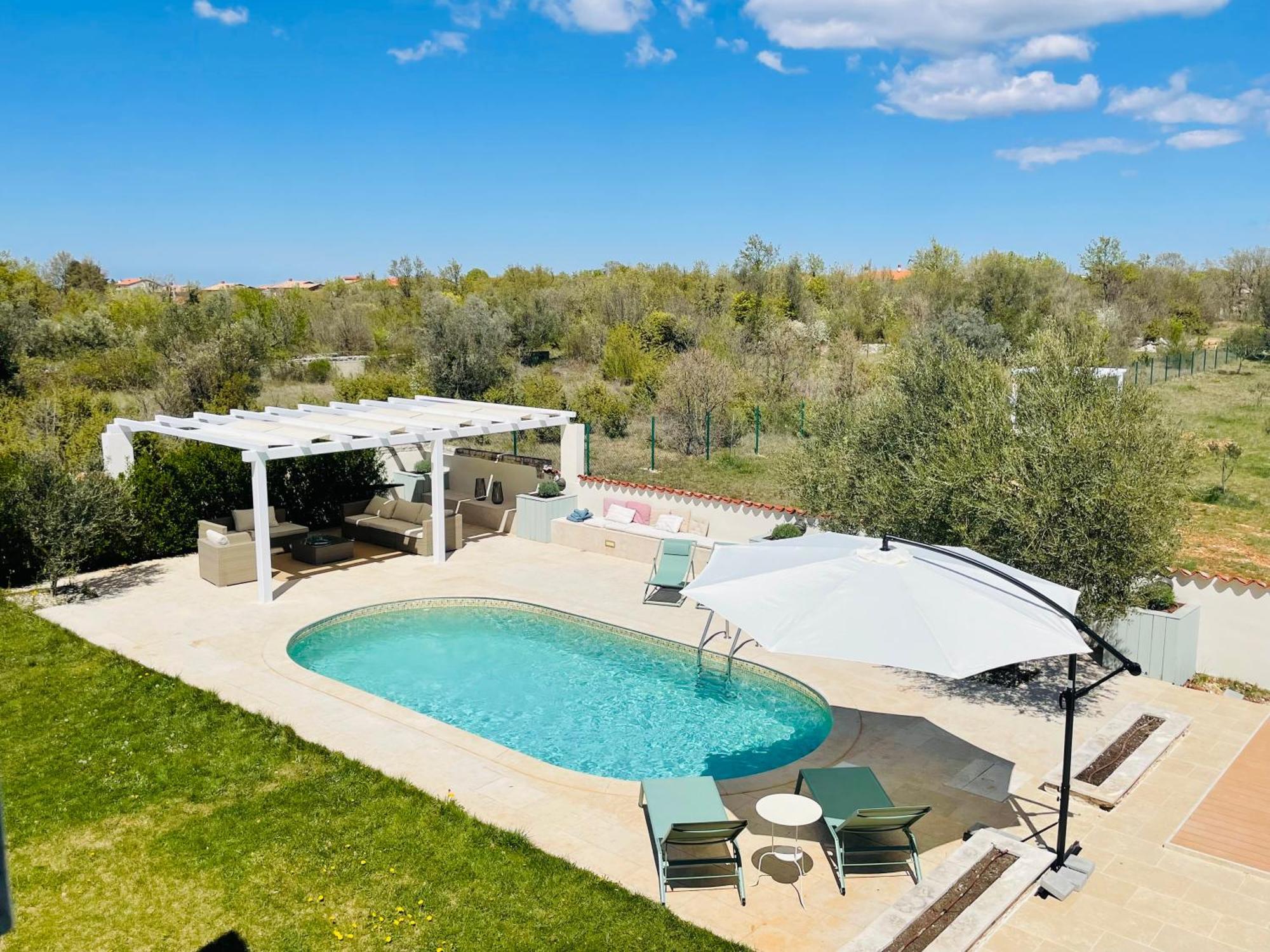 Luxury Villa In Istria - 9,000 Sqm Private Estate With Pool & Sauna, 15 Min To Sea, Near Fazana, 3 Bedrooms Juršići Zewnętrze zdjęcie